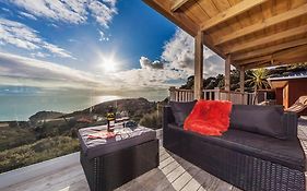 Romantic Piha