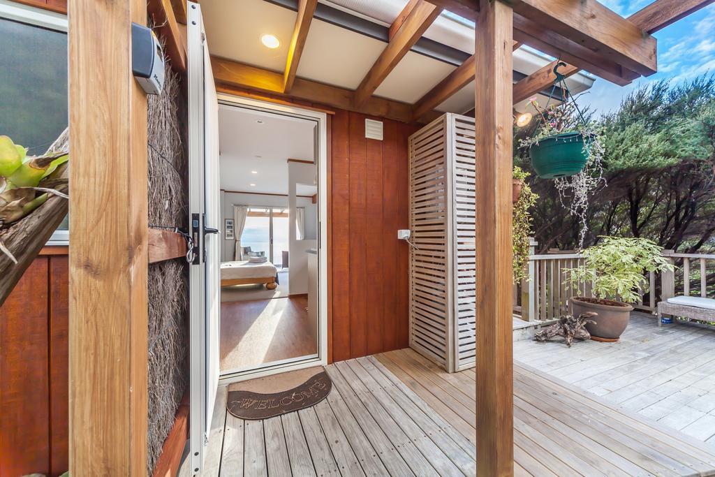 Romantic Piha Room photo